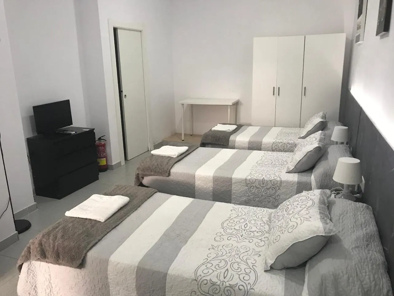 Pension Barlovento Malaga Guest house